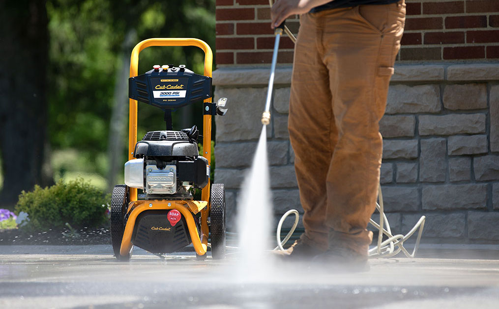 pressure washing, do it yourself or hire a pro